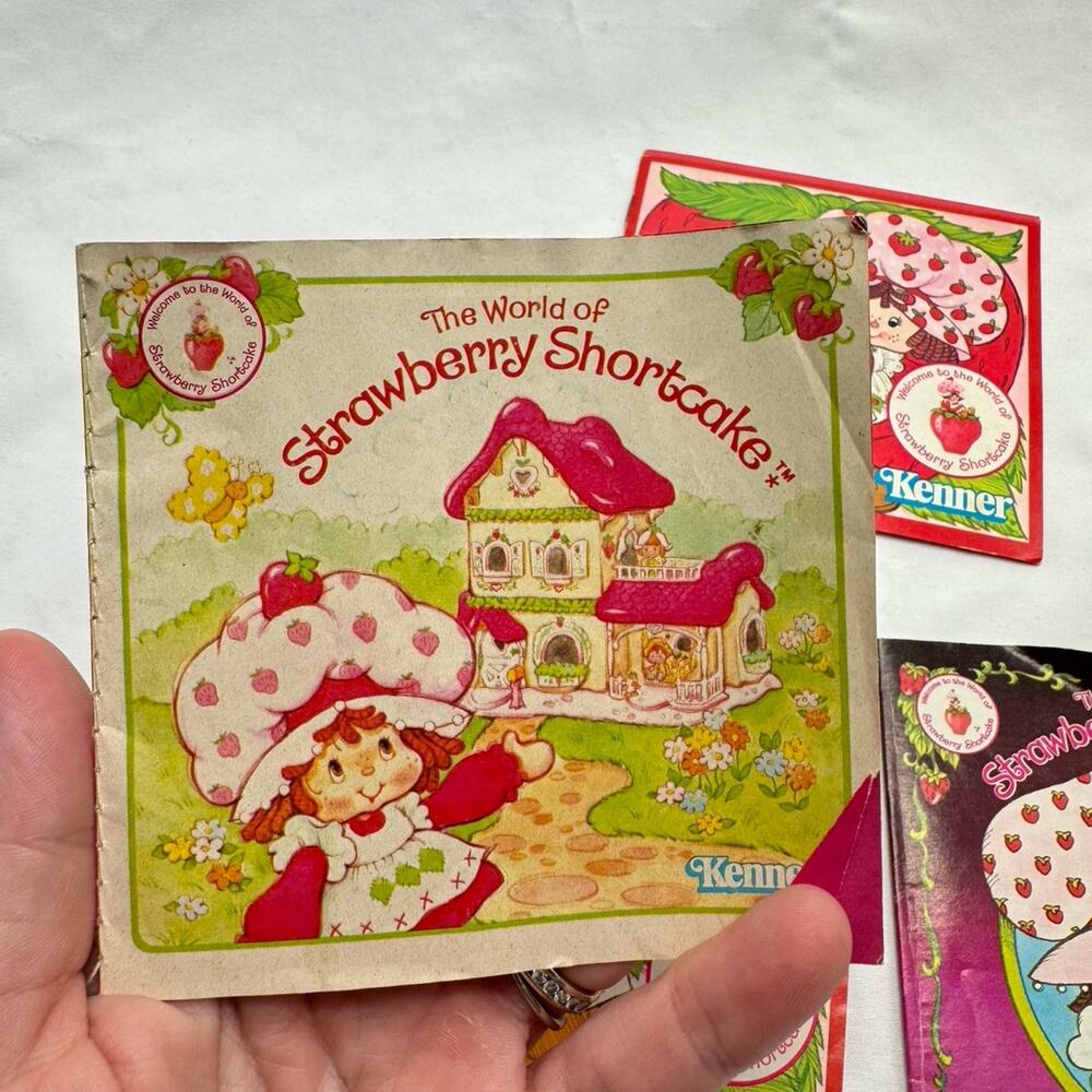 VTG Strawberry Shortcake pamphlets - Picture 3 of 6